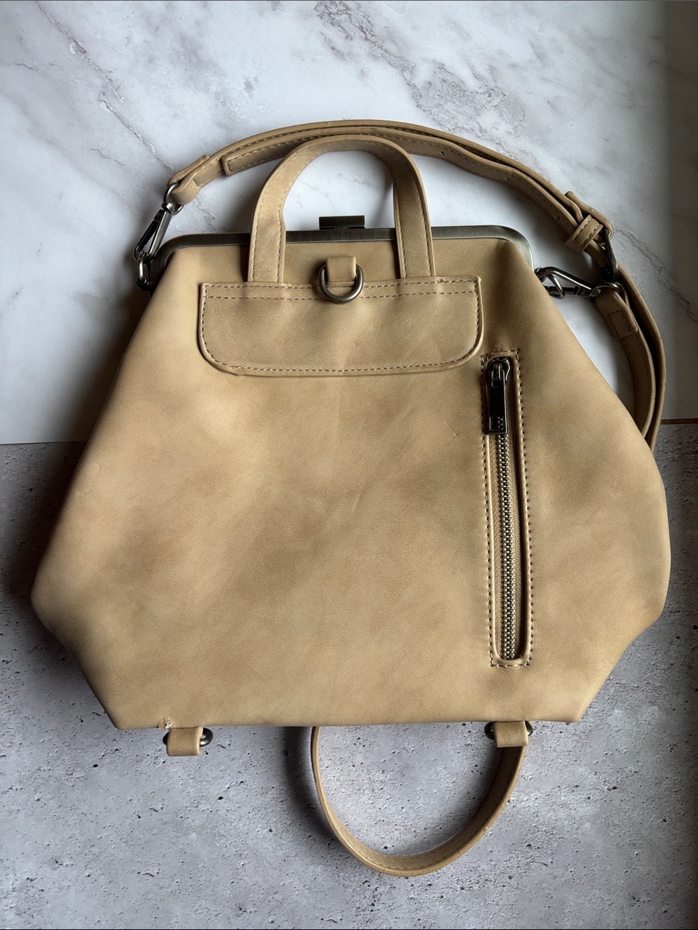 Joy Susan Crossbody with clasp